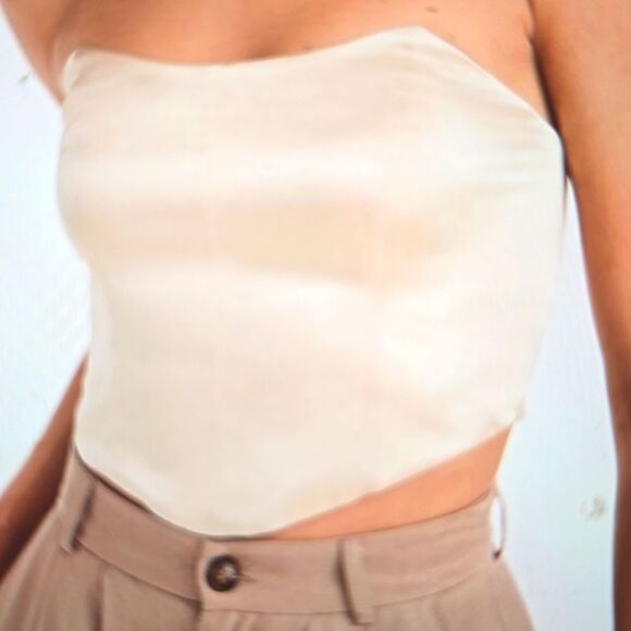 - Reformation Maha Silk Top $148 Color: Ivory. Size - Picture 1 of 10